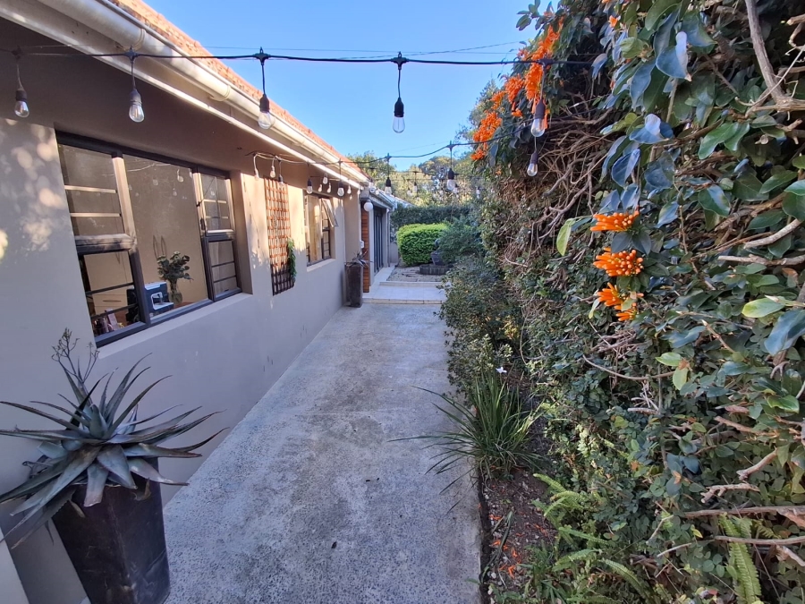 5 Bedroom Property for Sale in Nahoon Eastern Cape